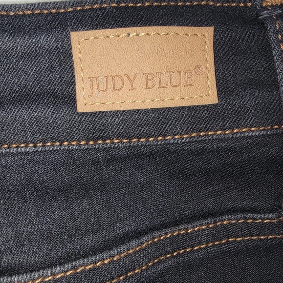 Judy Blue Black Ankle Cropped Jeans - Picture 11 of 11